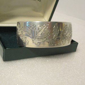 Kirk Stieff Winter Holly Wide Pewter Cuff Bracelet Bangle Original
